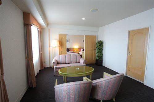 Hotel Verfort Hyuga Экстерьер фото