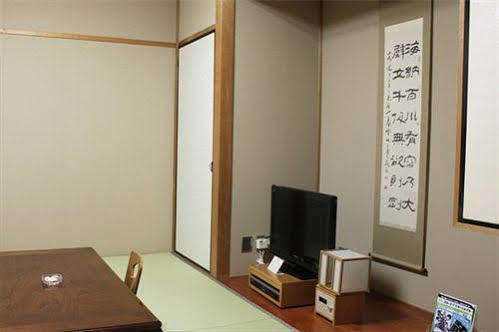 Hotel Verfort Hyuga Экстерьер фото